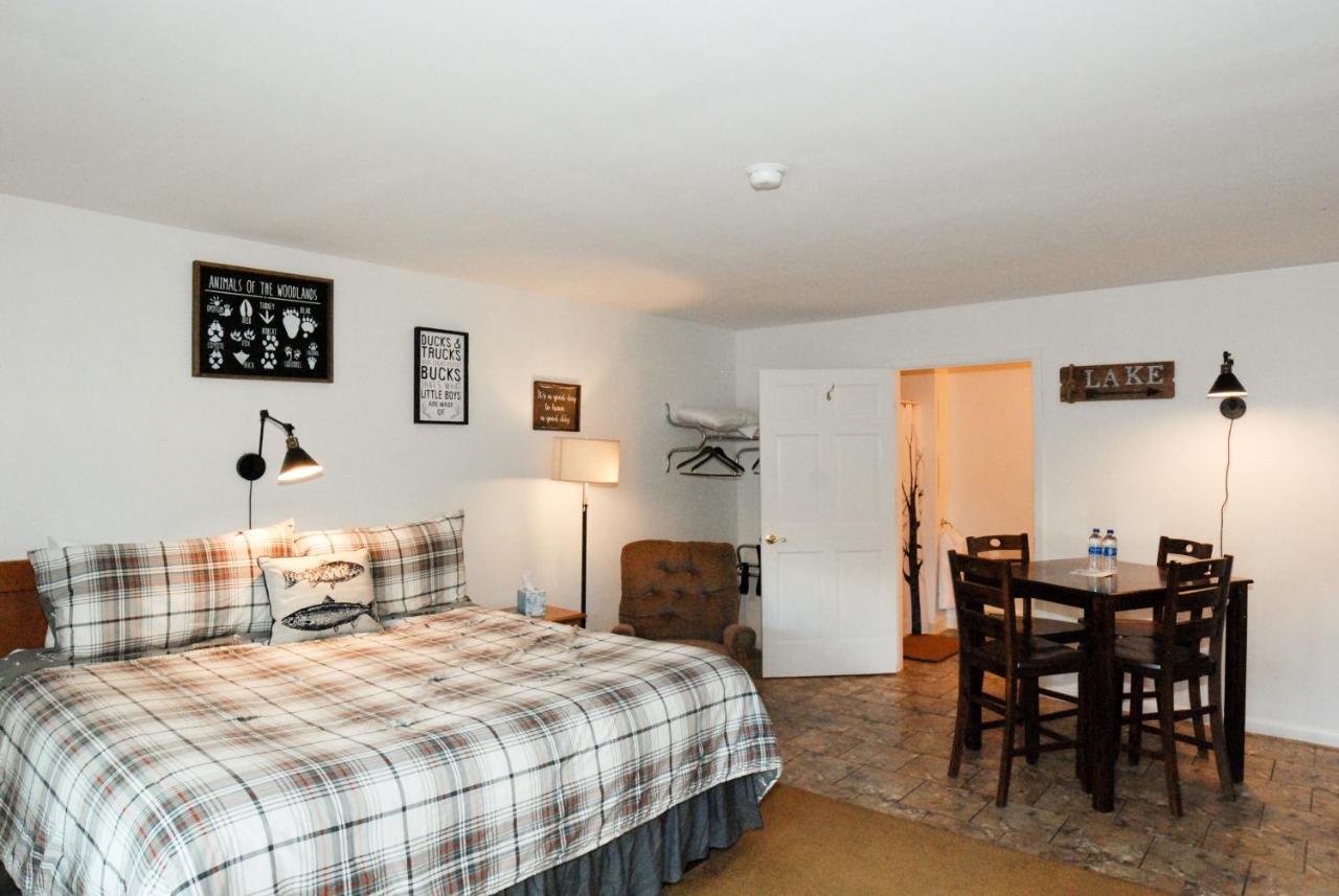 Maple Leaf Lodge Schroon Lake Eksteriør bilde
